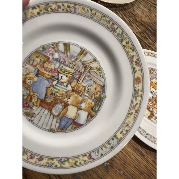 Royal Worcester `WOOSTER BEAR` Adorable 3 Plate Set Fine Porcelain EXCELLENT! - Picture 7 of 11